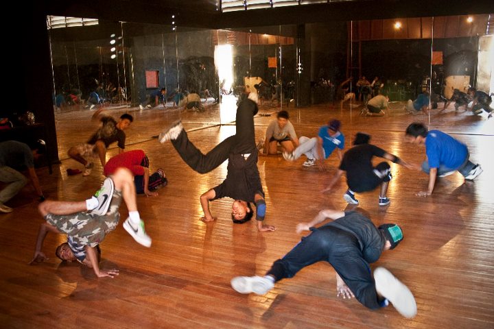 Break Dance en la academia Dantza-tu de Trintxerpe